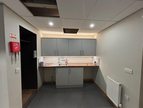 47 - 51 Glasgow Road, Glasgow, Offices / Retail To Let - PHOTO-2026-03-16-08-51-02 8.jpg