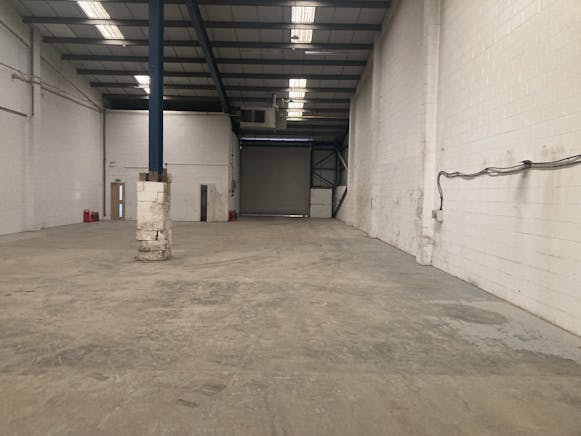 Unit 3, Molly Millars Bridge, Wokingham, Warehouse & Industrial Lease Assignment - IMG_5355.jpg