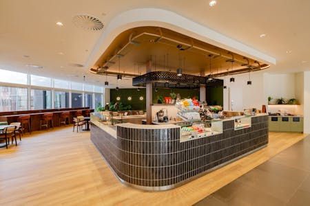 200 Aldersgate Street, Barbican, Farringdon, Office To Let - Business Lounge