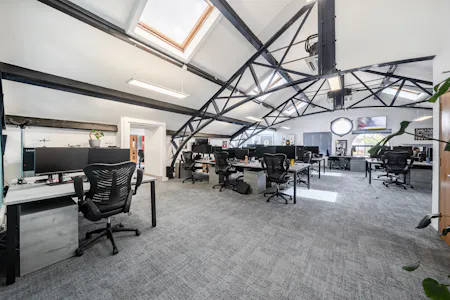 9 & 19 Linen House, Queens Park, Office To Let / For Sale - 1498593-6-6a6b4f4b31e9b.jpg