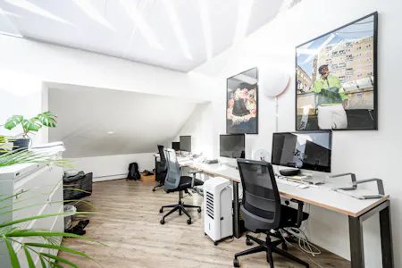 The Pump House, Second Floor, 10 Chapel Place, Shoreditch, Office To Let - Pump House 2F  8.jpg