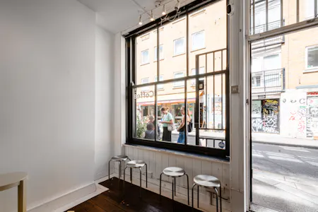 Ground floor & basement, 28 Cheshire Street, London, Leisure / Office / Retail Lease Assignment - Cheshire St 28 - 7.jpg