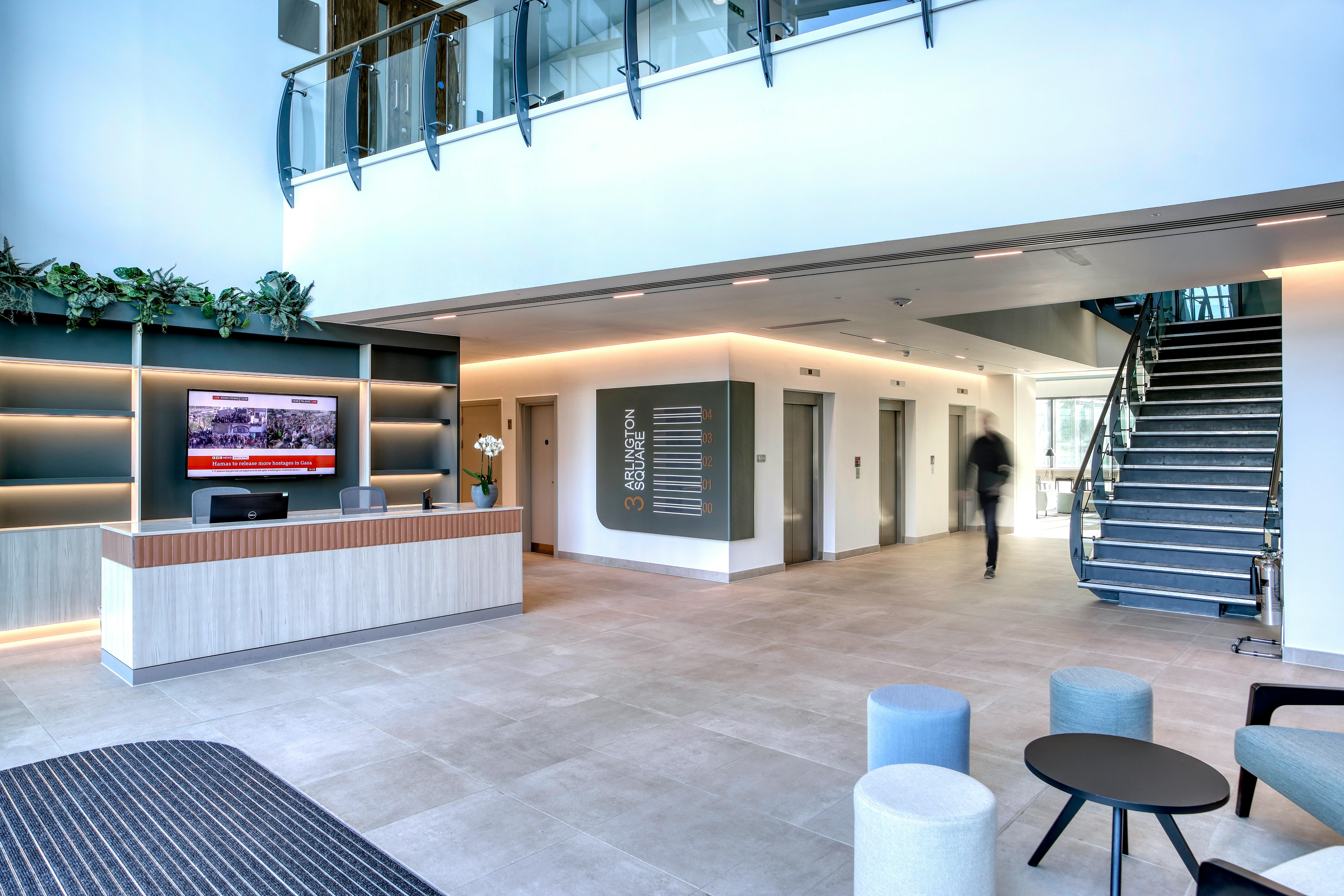 Office in Bracknell - photo 2