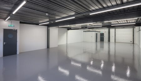 891 Plymouth Road, Slough, Industrial / Warehouse To Let - 891 Plymouth Road 2.jpeg