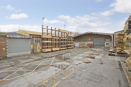 Pontefract Road, Leeds, Industrial To Let - IMG_5164.jpg