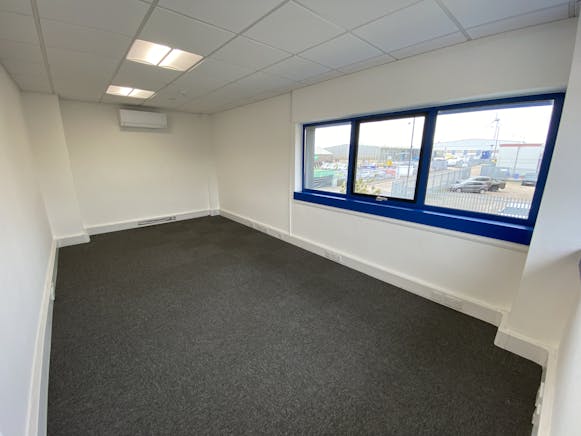 Unit E1, Thames View Business Centre, Fairview Industrial Estate, Rainham, Industrial To Let - 20240410_120605617_iOSjpgRainham  Thames View E1 offices 2 new.jpg