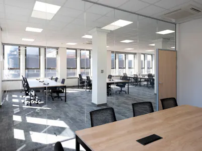 Tara House, 46 Bath Street, Glasgow, Office To Let - Internal.3.jpg