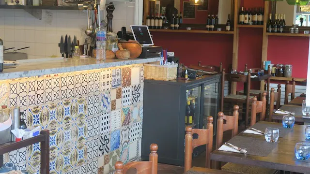 86 Cleveland Street, Fitzrovia, Restaurant Lease Assignment - inside2.JPG