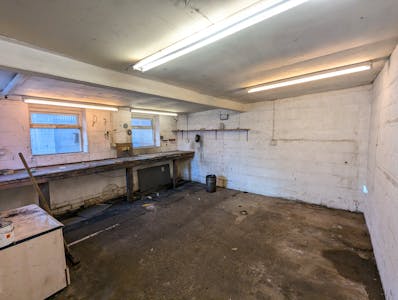 145 St. Albans Road, Watford, Retail To Let - PXL_20251211_111818570.jpg