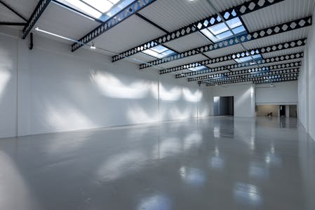 Unit 7 Westpoint Trading Estate, Acton, Warehouse To Let - Westpoint Acton INT 78  Sept 2319.jpg