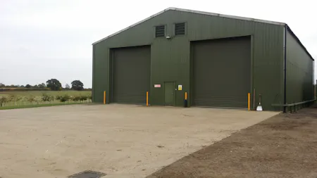 Former Grainstore & Offices, Willow hill Farm, Bedford, Industrial / Office To Let - 20161027_151223.jpg