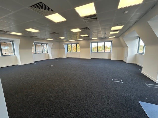 Stylus House, Bracknell, Office To Let - repeat top floor.jpg