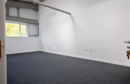 Coates H, Priory Park Industrial Estate, London Road, Tetbury, Office To Let - Coates-H-Office-to-Let-Internal-5-641x415.jpg