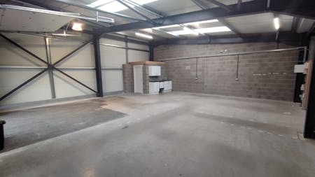 Unit 93, Market Drayton, Light Industrial To Let - Internal1.jpg