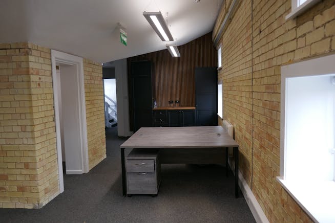 Unit T, The Maltings, Sawbridgeworth, Offices To Let - P1050521.JPG