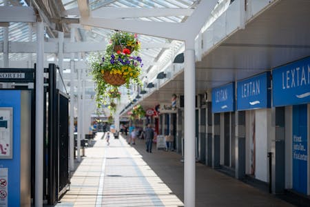 5-6 North Parade, Bristol, Shopping Centre To Let - North Parade #3.jpg