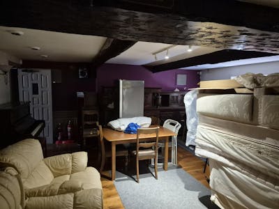 481 Oldham Road, Manchester, D1 (Non Residential Institutions) / Leisure / Office / Retail To Let - 20260423_125037.jpg