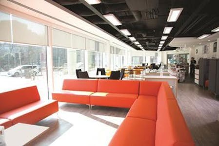 No.3 Forbury Place, Forbury Road, Reading, Office To Let - No.3 Forbury Place - The Forbury Kitchen