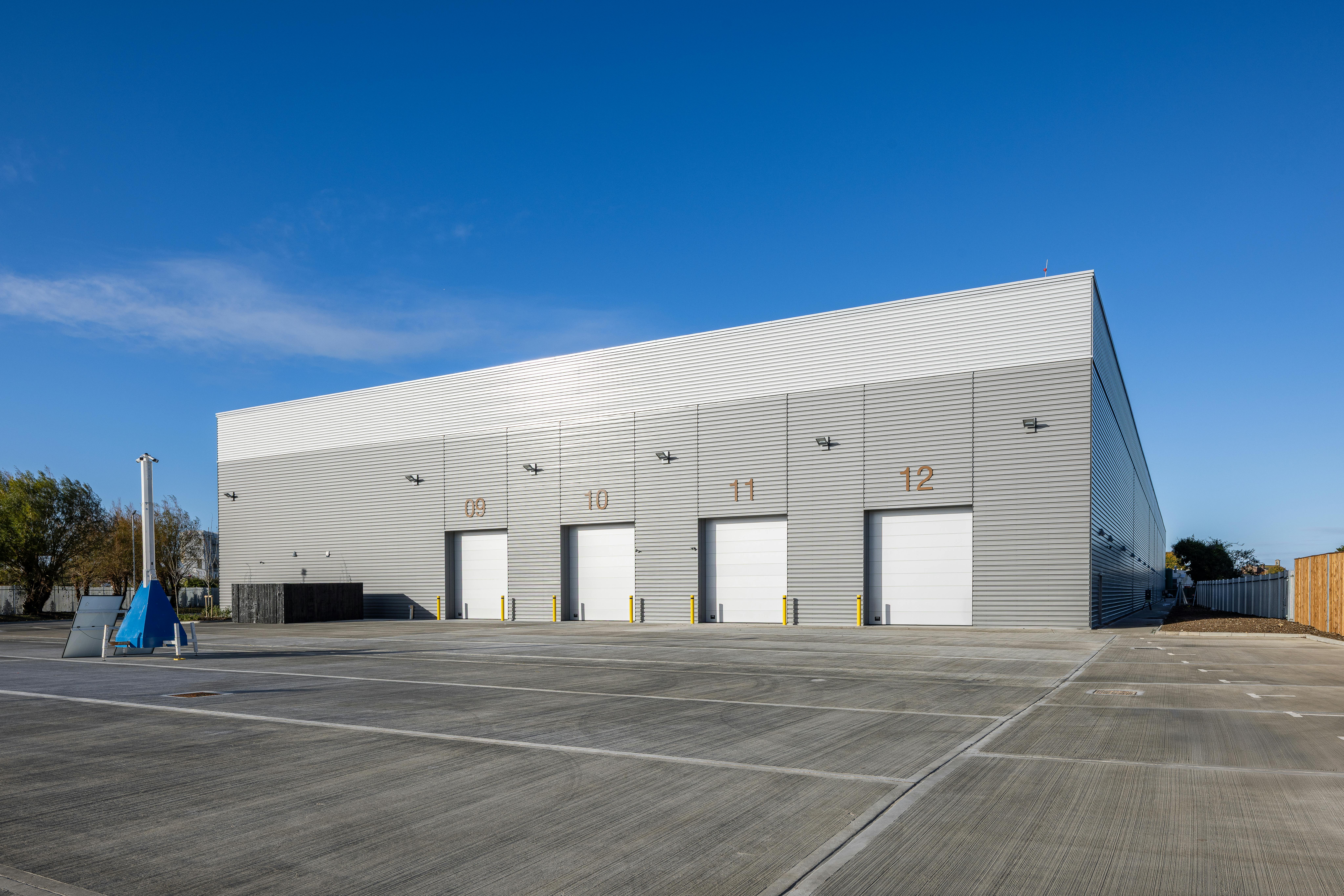 Industrial Unit in Portsmouth - photo 3