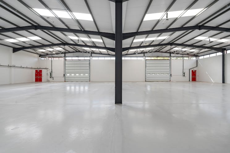 Units 57/58 Suttons Business Park, Reading, Industrial / Warehouse To Let - IW220425CA083.jpg
