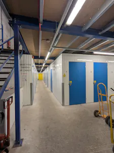 Multi Store, Station Yard, Shalford, Guildford, Industrial / Light Industrial To Let - PXL_20260623_141248229.jpg