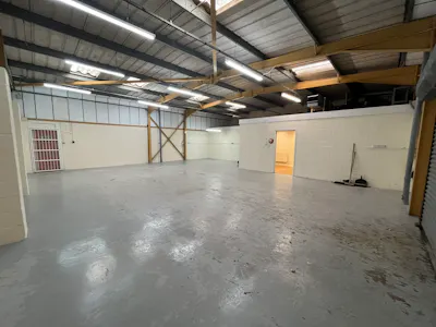 17 Potters Lane, Kiln Farm, Milton Keynes, Automotive / Industrial / Industrial/Logistics / Motortrade / Warehouse / Industrial / Warehouse For Sale - IMG_2460.JPEG