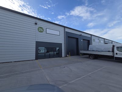 Unit 24, Roscommon Way, Canvey Island, Industrial To Let - WhatsApp Image 2026-04-14 at 16.53.13 (2).jpeg