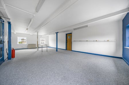 Unit 7, Clover House, Sleaford, Office To Let - 16BOC160036_12.jpg