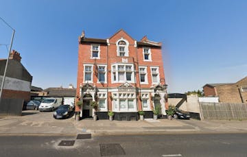 289 Victoria Avenue, Southend-on-Sea, Office To Let - new pic.jpg