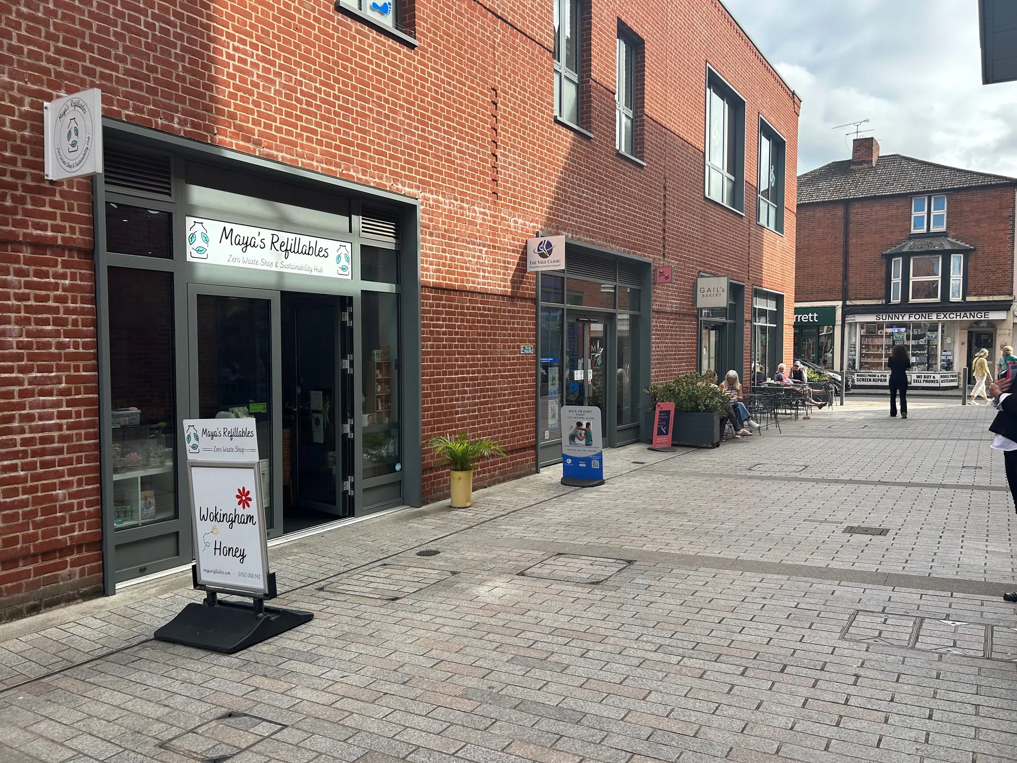 11 Peach Place, Wokingham, Retail To Let - 6.jpg