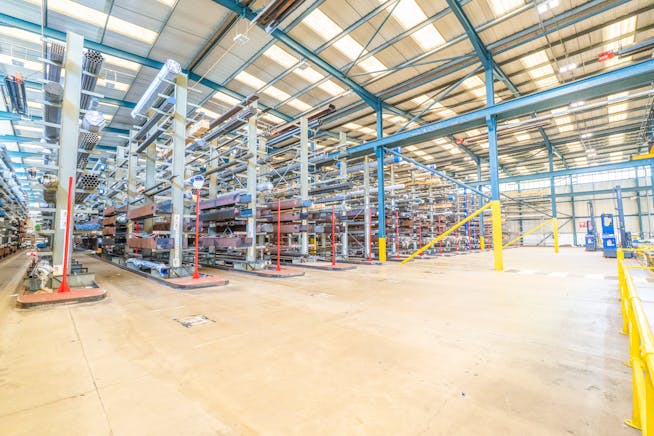 Units 1, 2 & 4 Daneshill Industrial Estate, Armstrong Road, Basingstoke, Industrial To Let - DSC08927.jpg
