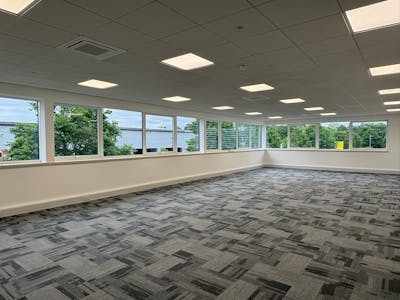 V1 Vector Park, Feltham, Industrial / Warehouse To Let - IMG_8137.JPEG