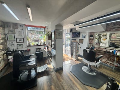 2 London Road, Waterlooville, Investment / Office / Retail For Sale - IMG_9376.JPEG