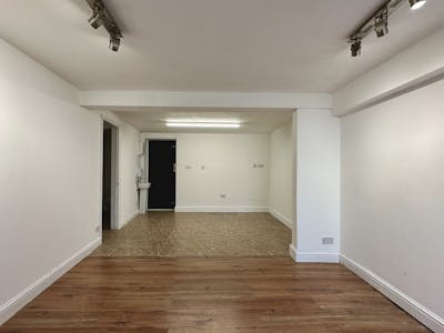 14 High Town Road, Bedfordshire, Retail / Retail - Out Of Town To Let - Image 3