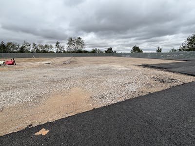 Dallow Road, Laporte Retail Park, Luton, Industrial/Logistics / Open Storage To Let - IMG_2615.JPG