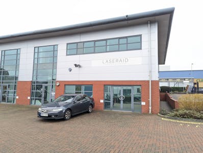 Unit 3, Borehamwood, Office To Let - PXL_20251127_130809500.jpg