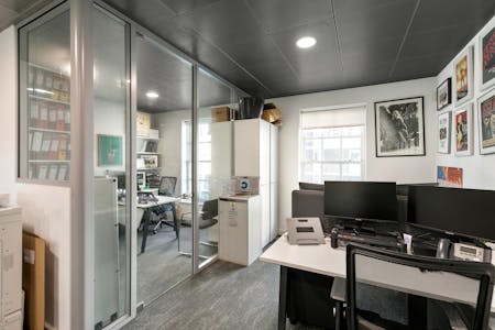 24 Holles Street, Dublin 2, Office For Sale - ce7a4422.jpg