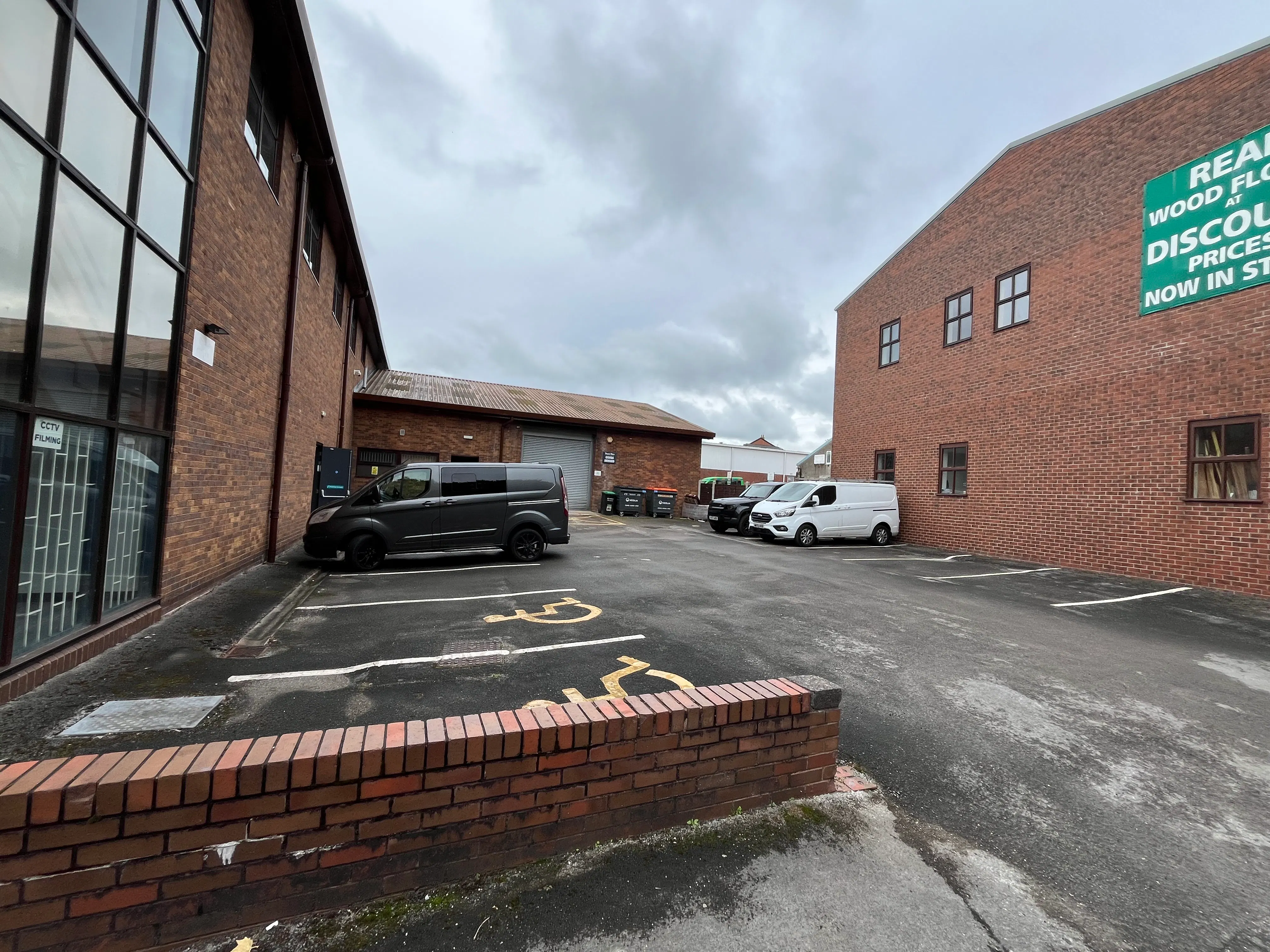 Metro House, Union Street, Macclesfield, Leisure / Offices To Let - Carpark
