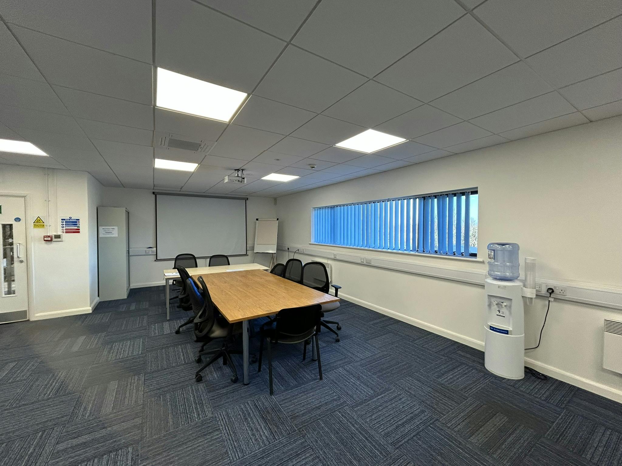 Warehouse Two, Chelworth Industrial Estate, Swindon, Industrial To Let - IMG_6882.JPEG