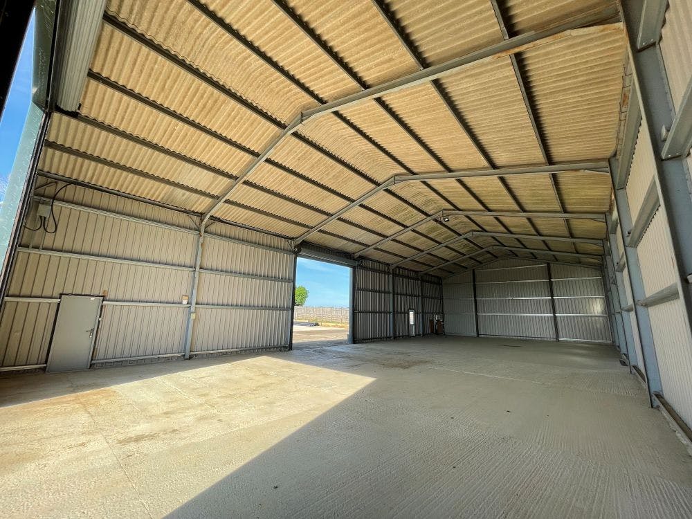 Chipping Warden Barns, Chipping Warden, Industrial / Industrial/Logistics To Let - IMG_0069.jpg