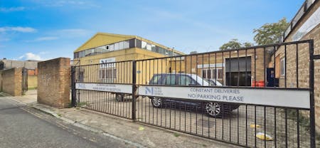 Winans Walk, London, Industrial / Office For Sale - 23f4c2be-1F5D78~1.JPG