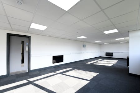 Hanover Industrial Estate, Tudor Road, Altrincham Business Park, Manchester, Industrial/Logistics To Let - DSC_23082.jpg