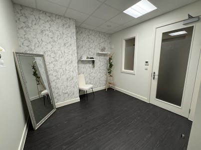 Phenix Salon Suites, Corn Exchange Building, Liverpool, Leisure / Retail To Let - 8.png