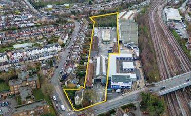 53 Gap Road, Wimbledon, London To Let - site 2.JPG - More details and enquiries about this property