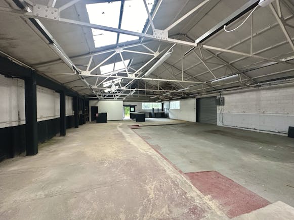 Unit 16D, Mimram Road, Hertford, Industrial To Let - IMG_5377.jpg