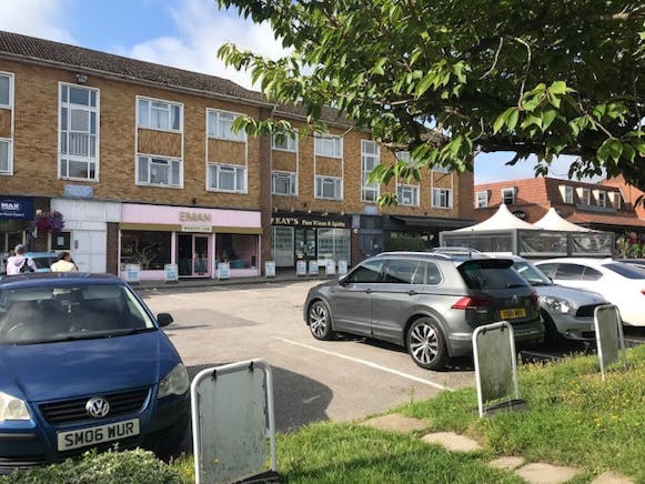 5 Hermitage Parade, Ascot, Retail To Let - Extrenal.jpg