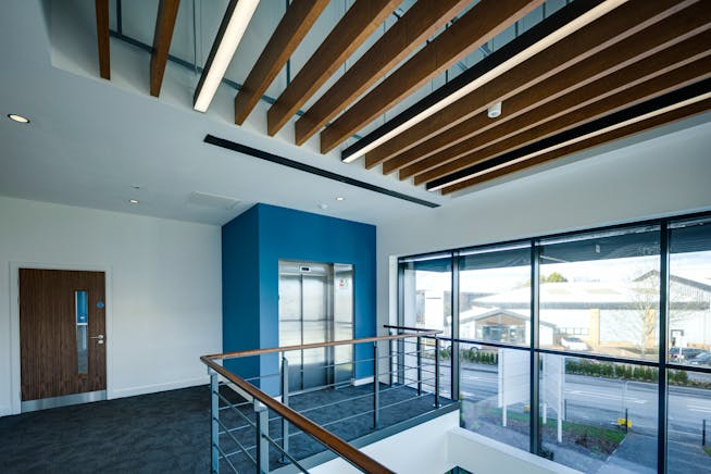 Unit 5, Hurricane Urban Hub, Reading, Berkshire, Warehouse & Industrial To Let - U8_0046.jpg