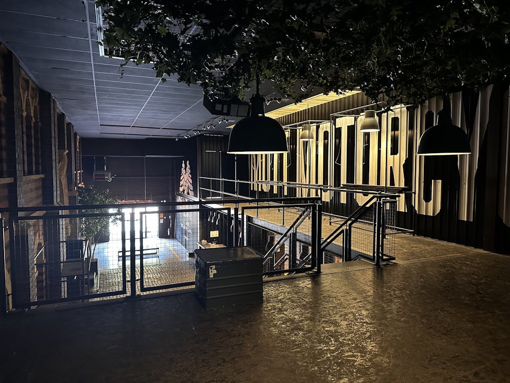 Lakeside Business Centre - p3.jpg