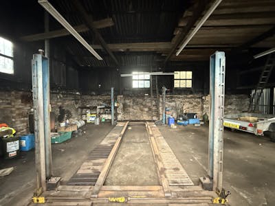 Upper Millhill Garage, Upper Millhill Street, Dunfermline, Light Industrial / Workshops To Let - IMG_2656.JPG