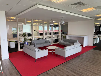 The Pinnacle, Milton Keynes, Office To Let - 20250717_125830600_iOS.jpg